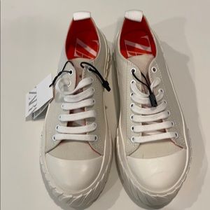 *NWT* Ivory Zara Sneakers - BRAND NEW